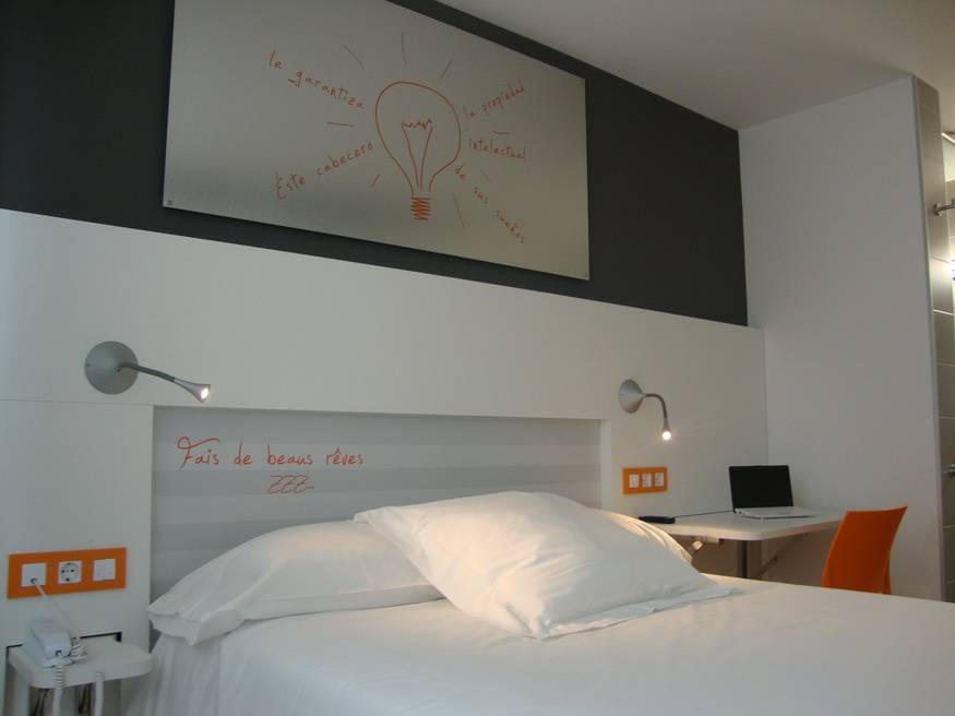 Hotel Bed4U Pamplona Quarto foto